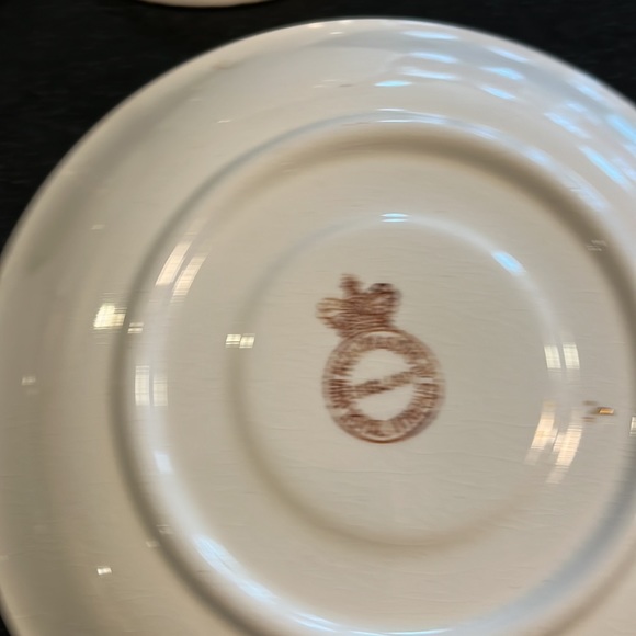 Cup & Saucer - MADDOCK, JOHN & SONS - Pattern is Manchester -Set of 2 - Picture 11 of 16